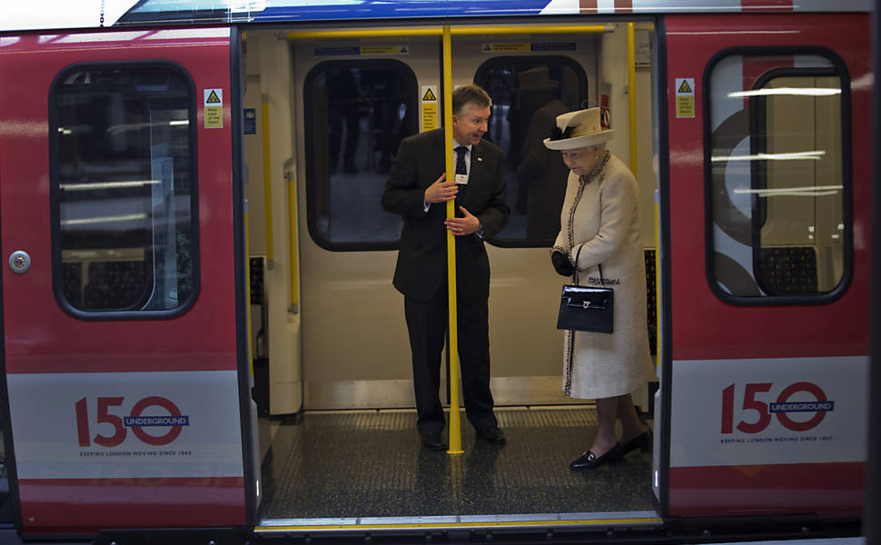 Rainha da Inglaterra no Metrô