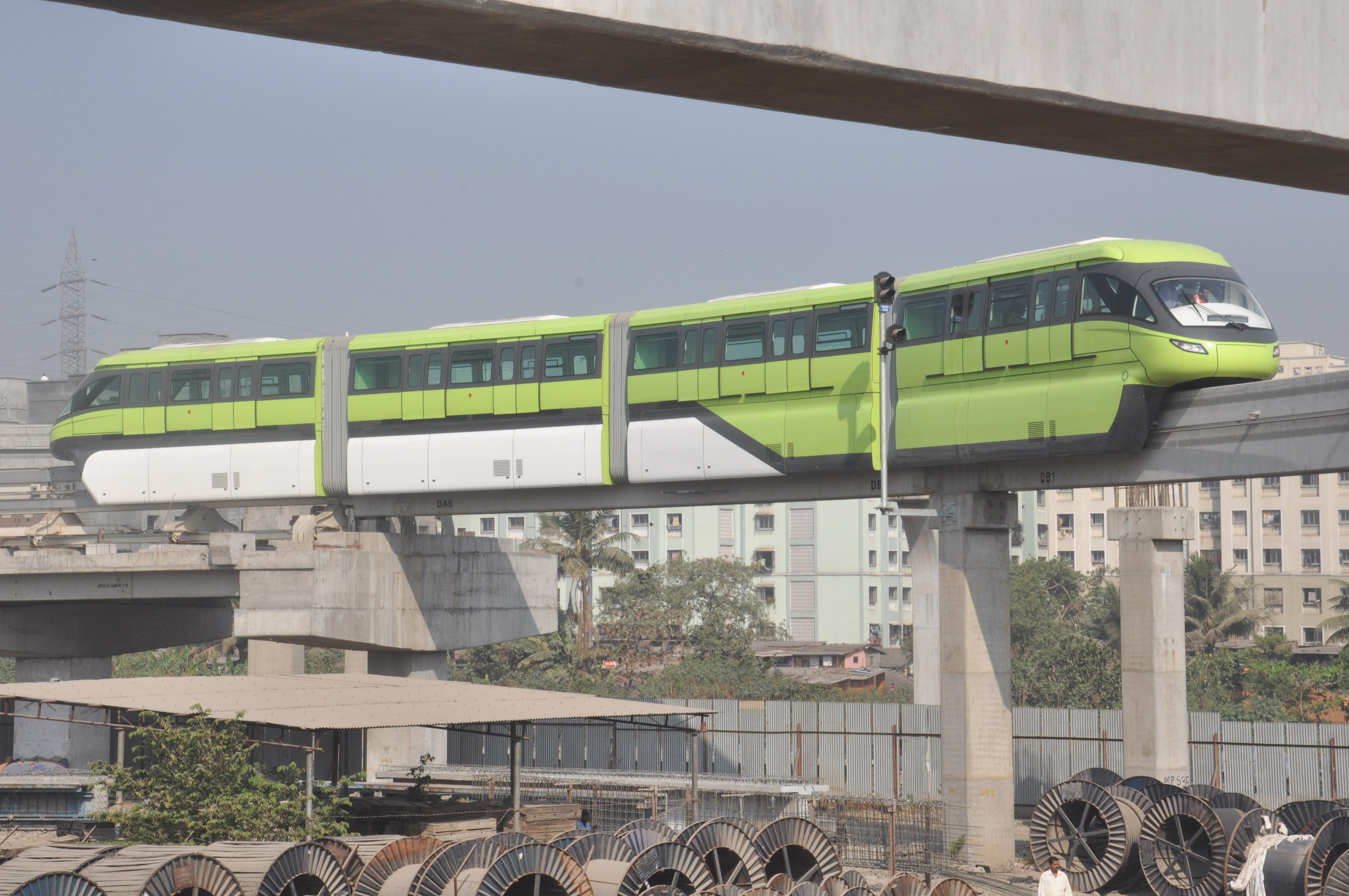Mumbai-Monorail-Pic-1