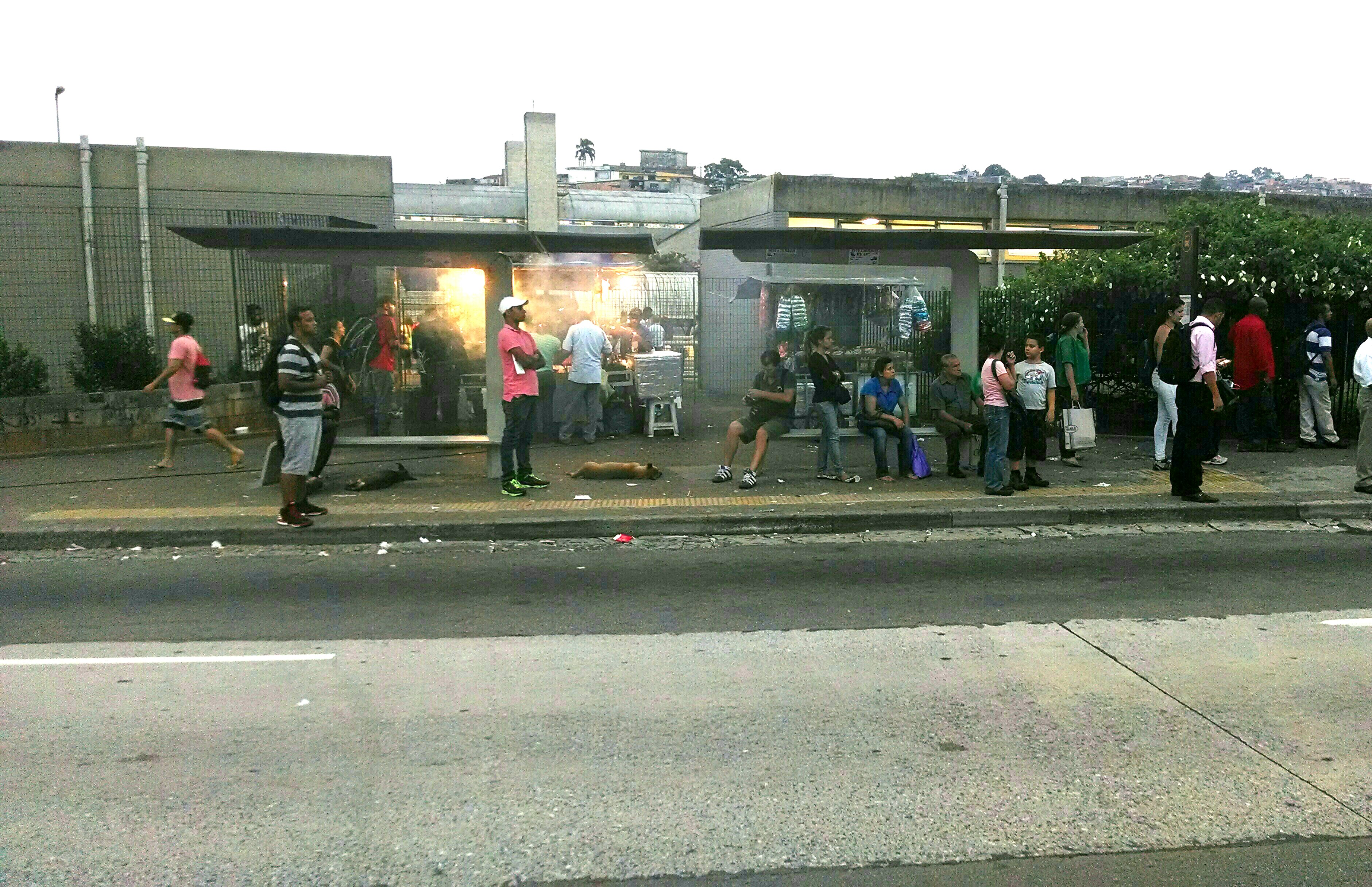 Ponto de ônibus instalado no Capão Redondo, extremo sul da cidade de São Paulo