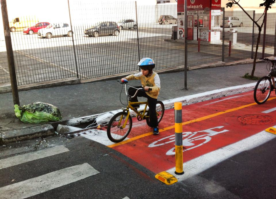 crianca-ciclovia-centro-de-sao-paulo-Foto-Claudio-Kerber