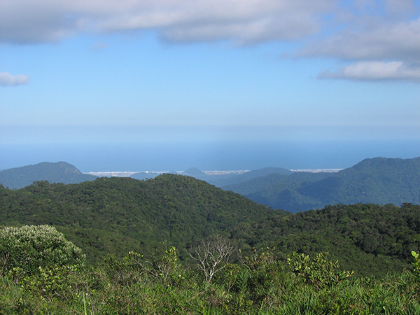 Vista do litoral de Itanhaém e Mongaguá, em Paralheiros