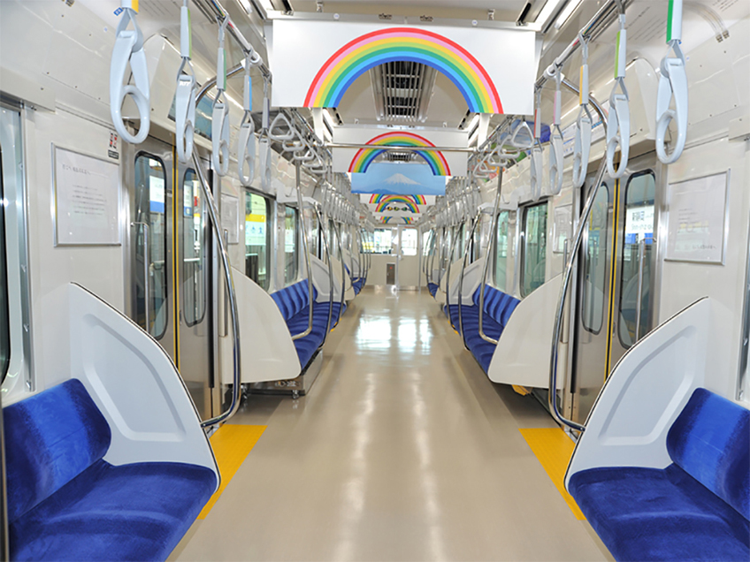 Interior do trem | Foto: Akihiro Nakamura