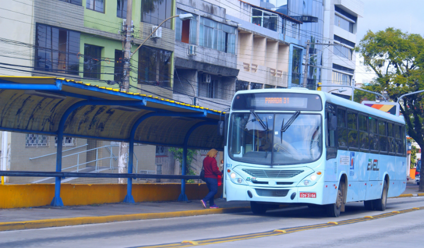 Corredor de ônibus na Avenida Protásio Alves | Foto: Lucas Chiconi