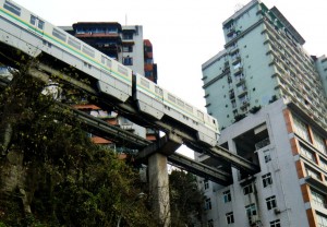 chongqing-subway-metro-goes-through-building-01