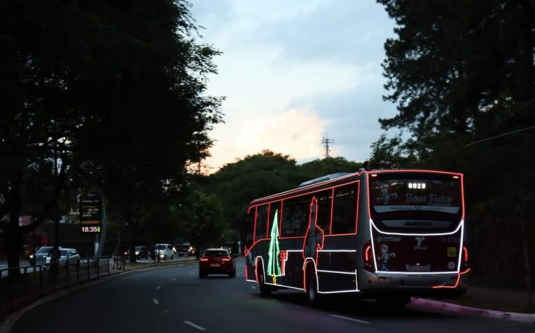 Via O Transcap De S O Paulo Estiliza Nibus Luzes De Natal