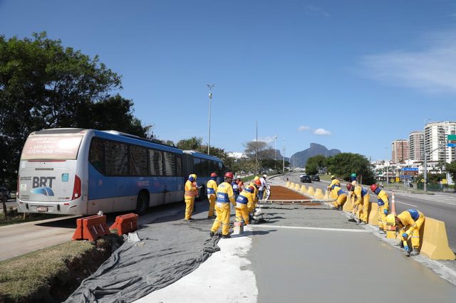 Brt Transoeste Do Rio Passa Por Obras