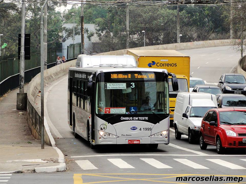 Ônibus da BYD em testes com passageiros em São Paulo | Foto de Marcos Elias