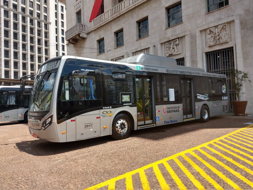 Ônibus elétrico articulado da BYD/Caio para a cidade de São Paulo está  pronto e será testado pela SPTrans