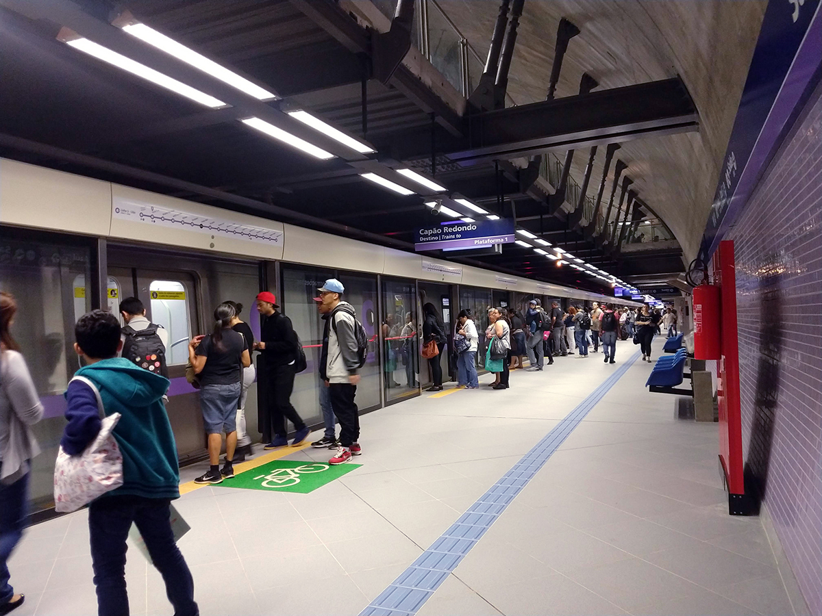 metrospestacaosantacruz.linha5lilasviamobilidaderenatoloboviatrolebus Via Trolebus