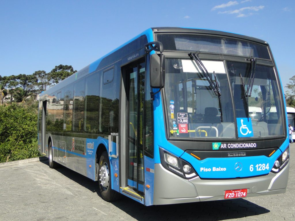 Greve de ônibus em SP: Paralisação atrasa saída de veículos de empresa