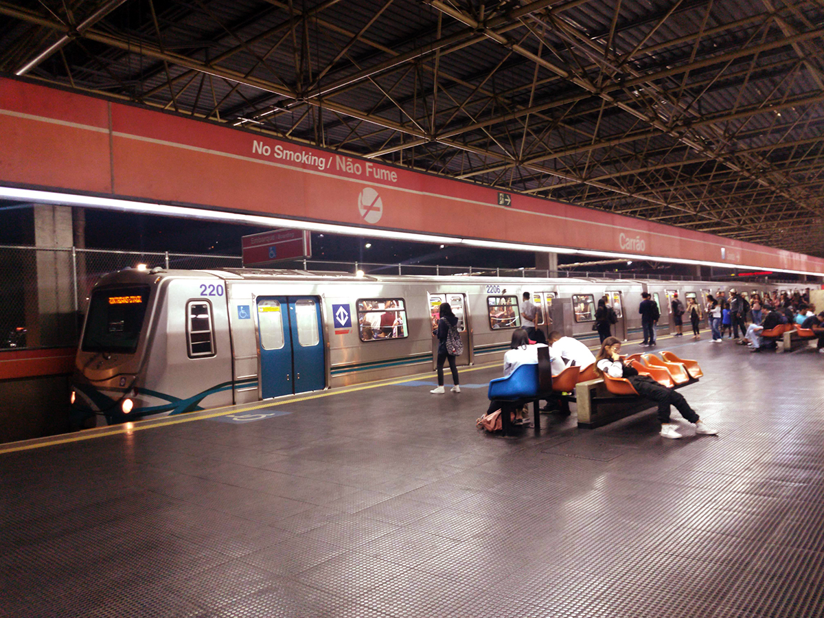 Vista aérea do bairro Brás com Estação Brás Linha 3 - Vermelha do metrô à  esquerda, Pulsar Imagens