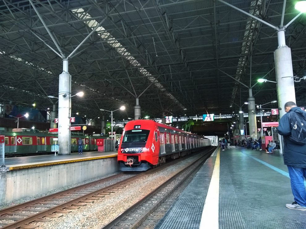 Metrô SP e CPTM  Trens na estação Brás 
