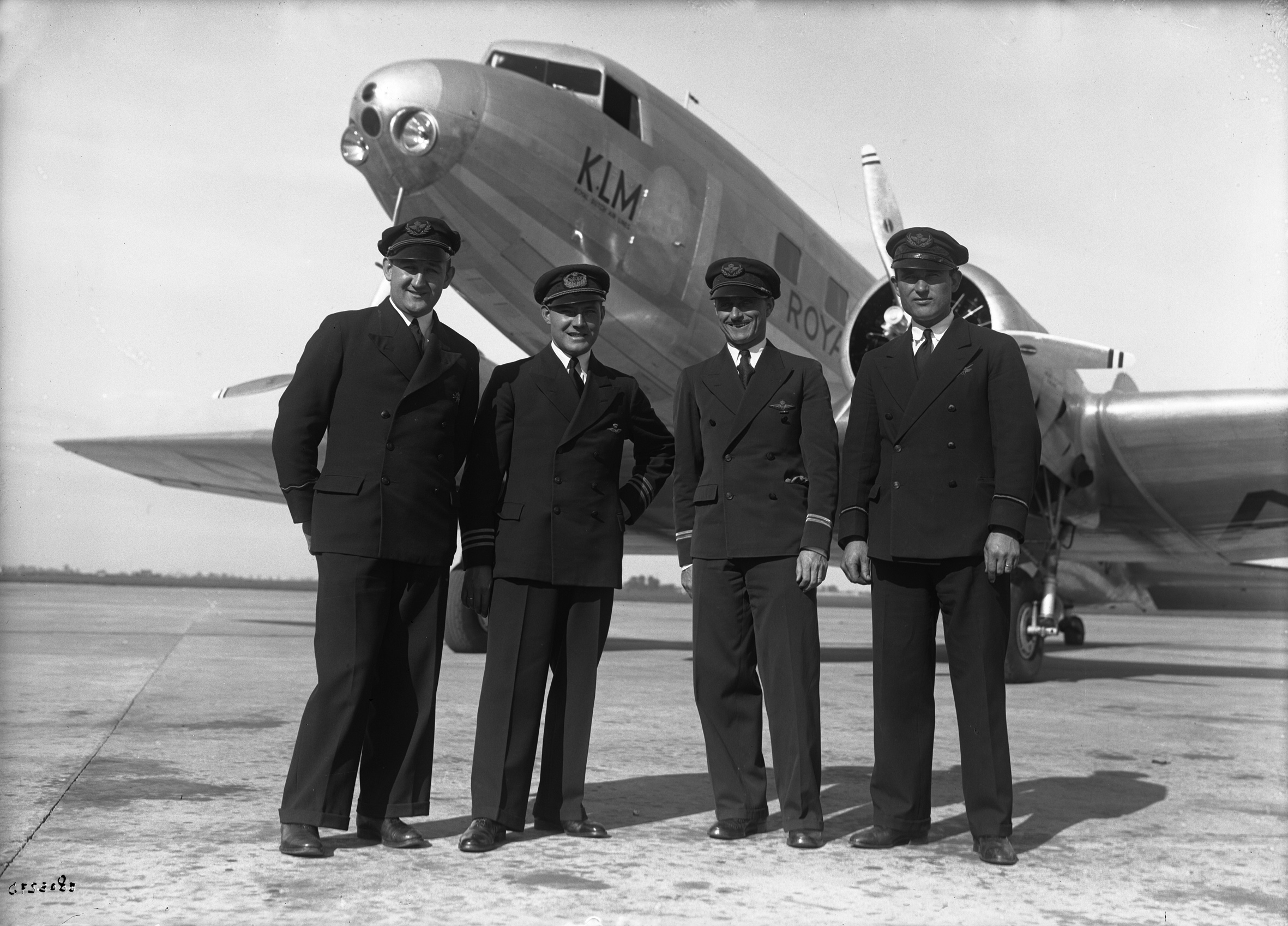 1934 – primeiro voo para Curaçao