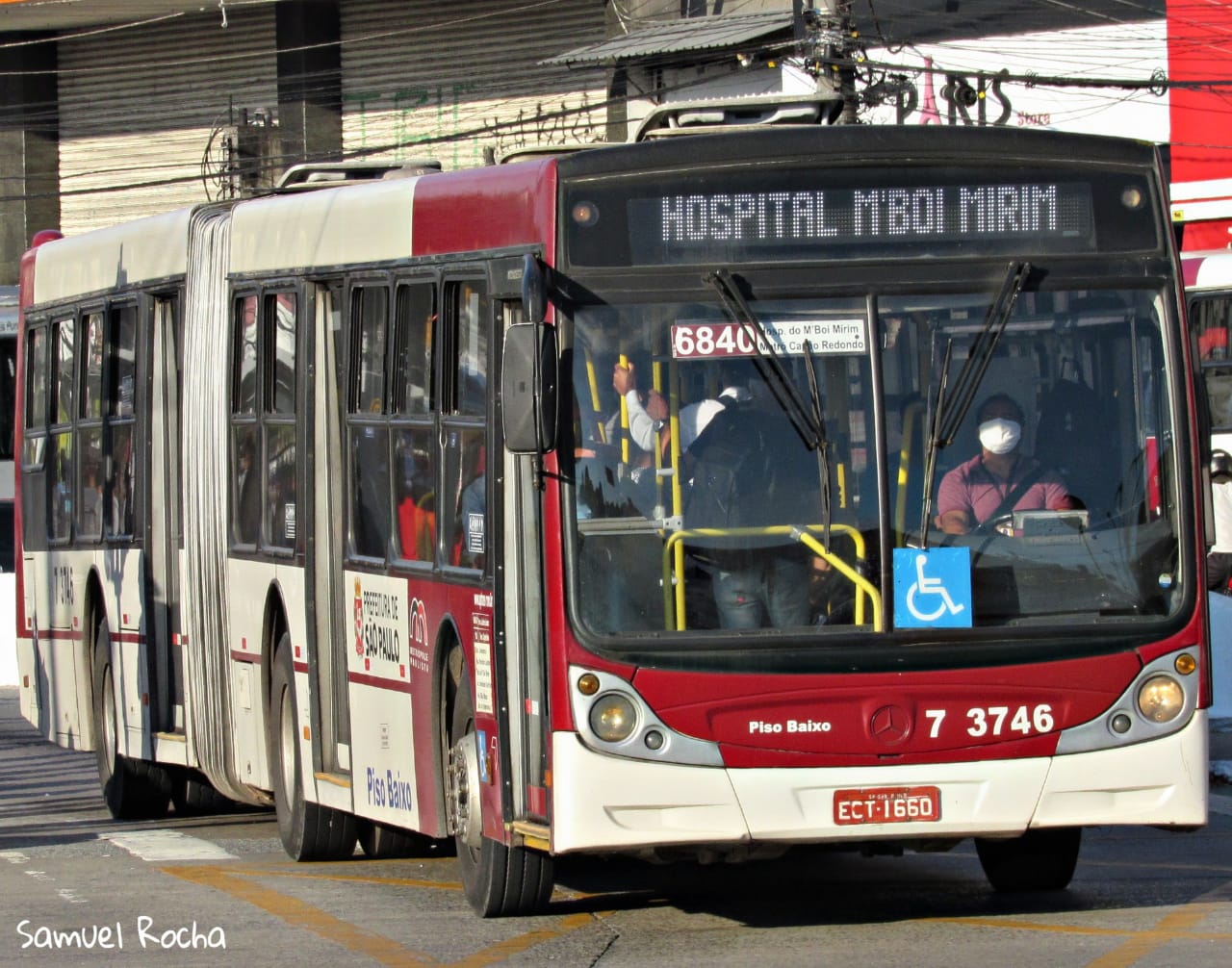 Como chegar até Drogarias Pacheco S/A. em Saúde de Metrô, Ônibus ou Trem?
