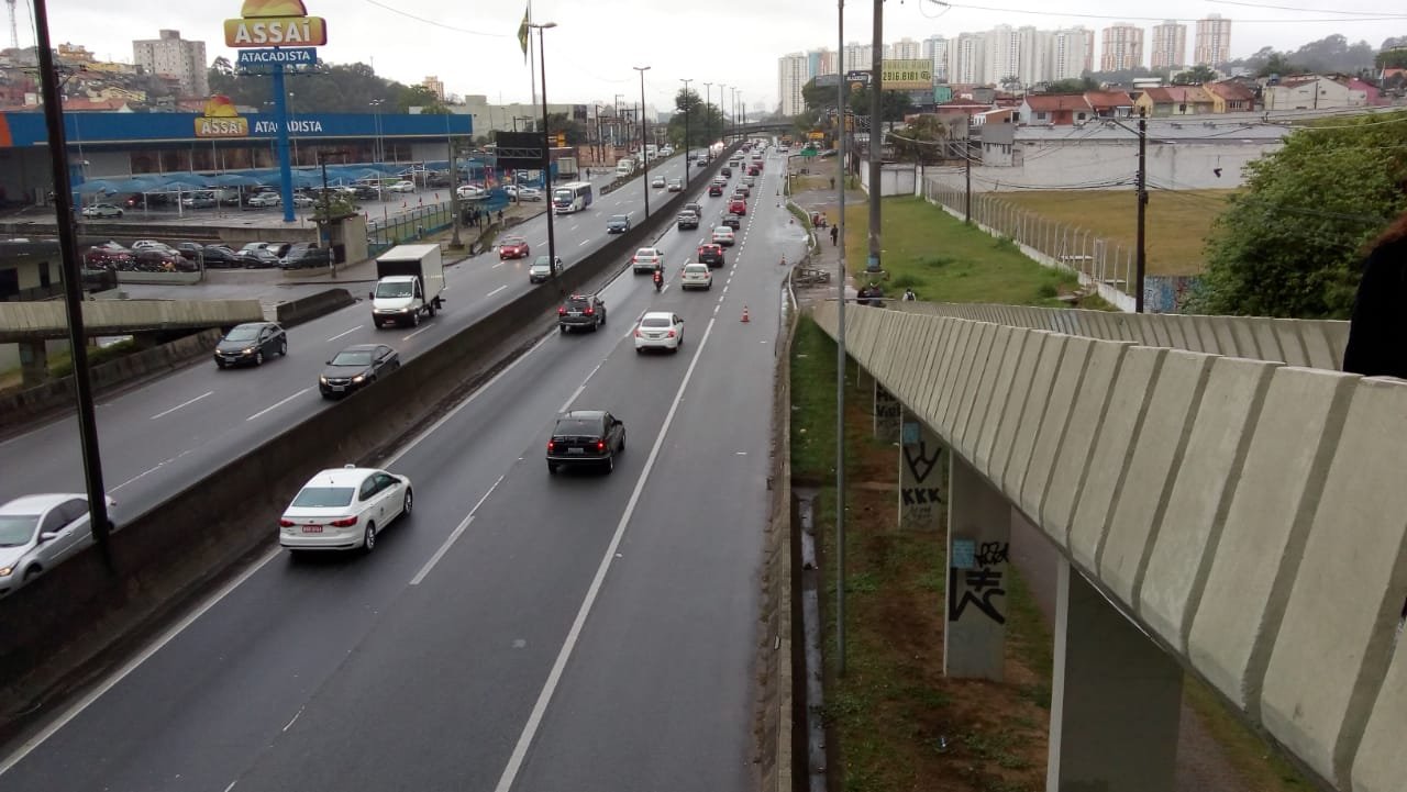 Rodovia Régis Bittencourt com trânsito em Itapecerica e Embu nesta terça (22) Rodovia Régis Bittencourt com trânsito em Itapecerica e Embu nesta terça (22)