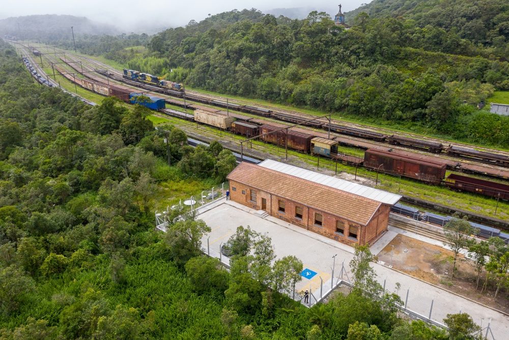 Estação intermediária entre Rio Grande da Serra e Paranapiacaba é restaurada Via Trolebus
