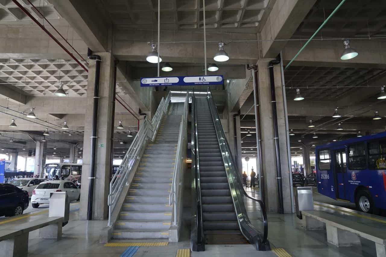 EMTU  Imprensa - obras do Viaduto Carapicuíba