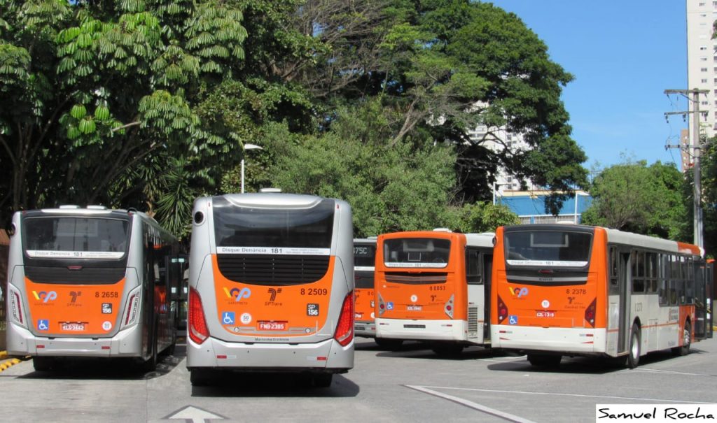 Greve de ônibus atrasou saída de veículos em São Paulo ...