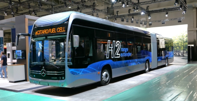 L1023279-Mercedes-Brennstoffzellenbus-1024-656×337