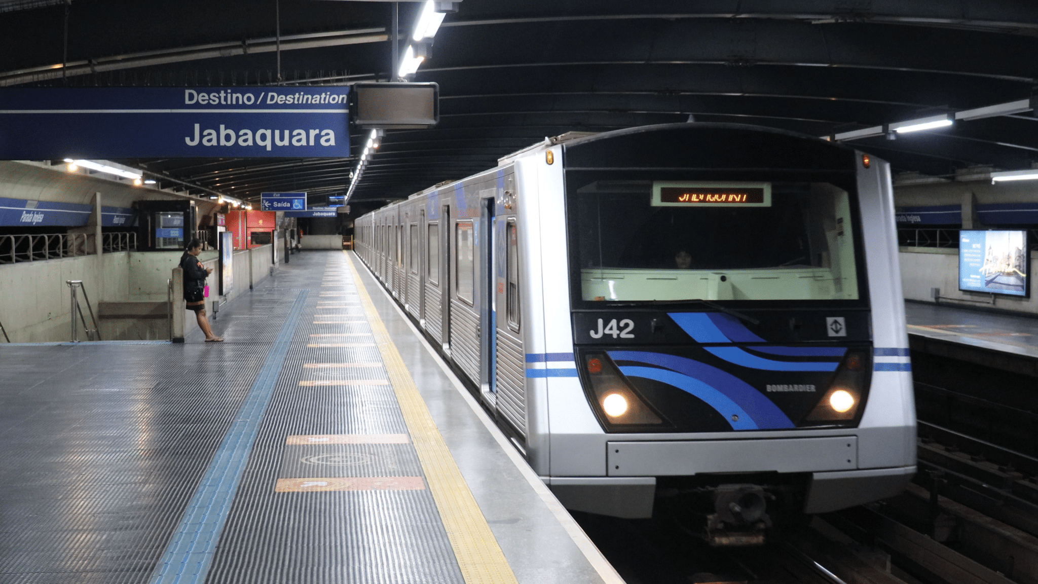 metrosp-paradainglesa-frotaj-linha1-renatolobo01