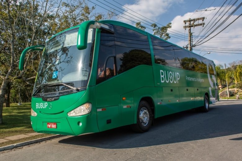 Empresa usa tecnologia para gestão de ônibus fretados